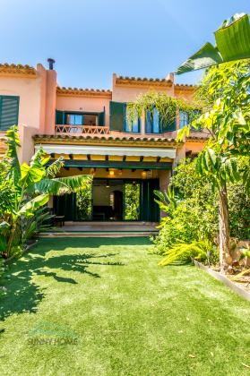 Encantadora vivienda con jardín tropical y vistas al mar en Finestrat