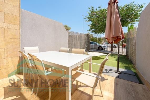 Beneden appartement in allonbay met tuin